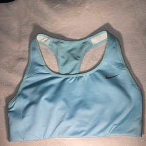 Nike Raceback Sports Bra
